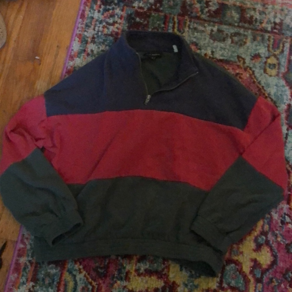 collared crew necks
